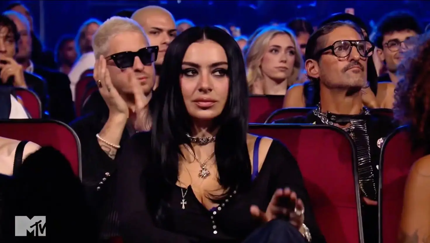 Fans have sussed that Charli XCX's reaction is from another moment in the evening (MTV)