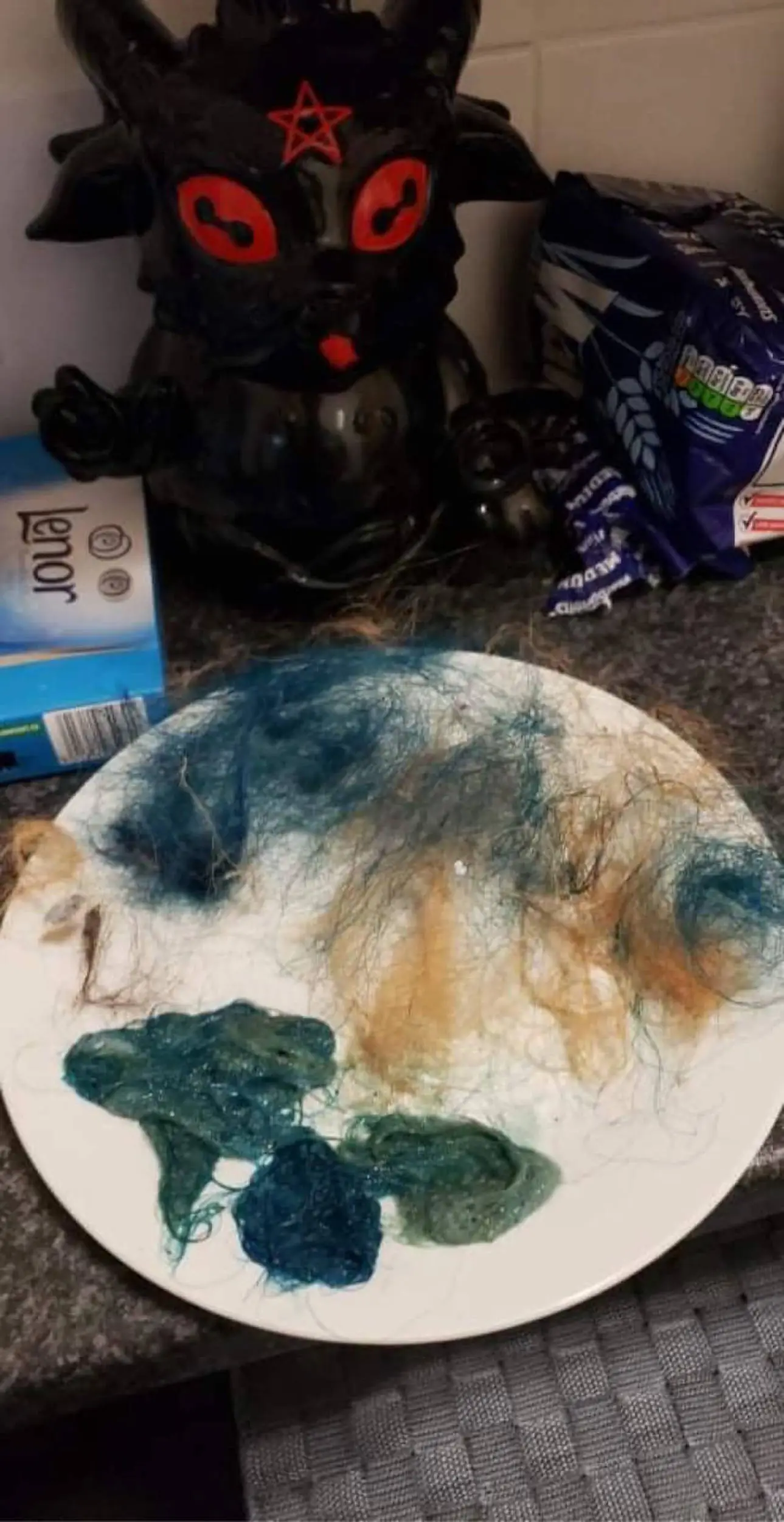 Shannon was shocked when her hair started falling out in clumps (