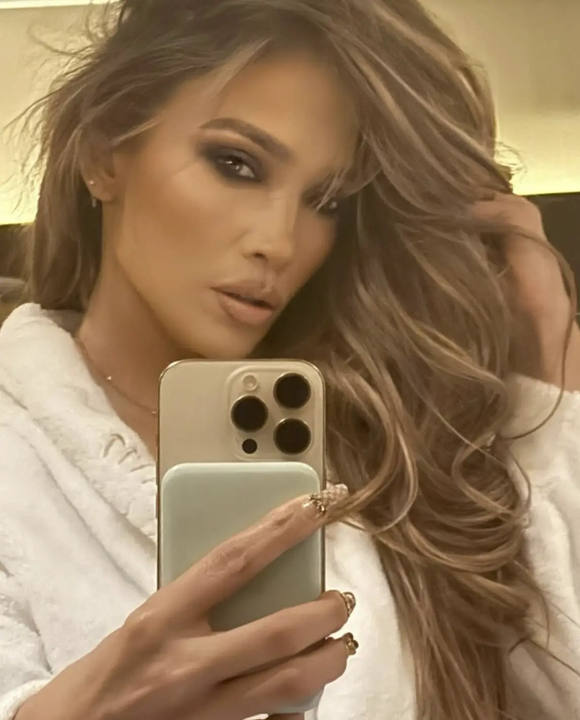 She celebrated her birthday in Turkey with the shopping trip (Instagram/Jlo)