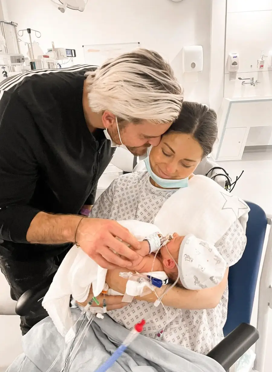 Louise with partner Ryan and son Leo (Instagram/@louise.thompson)