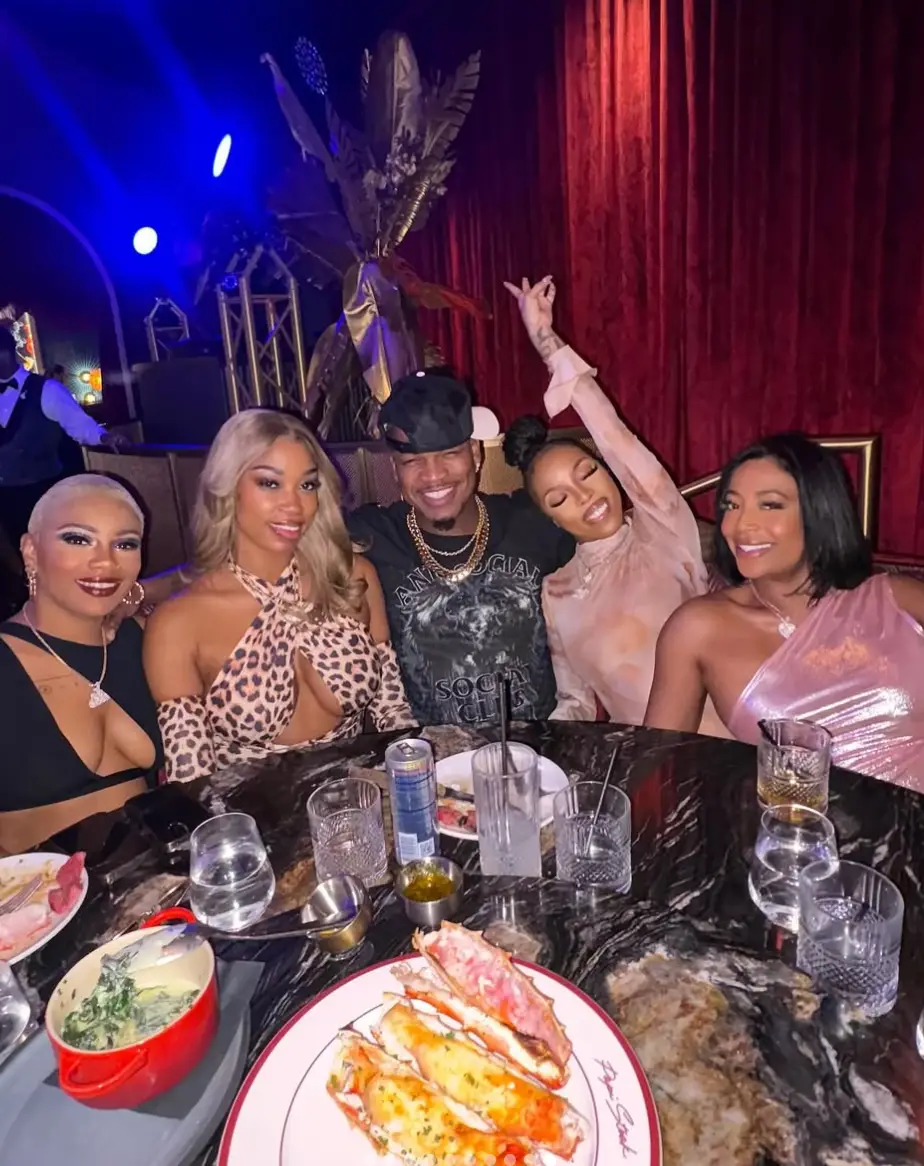 American singer, Ne-Yo, and his 'pyramid' of girlfriends (Instagram/@neyo)