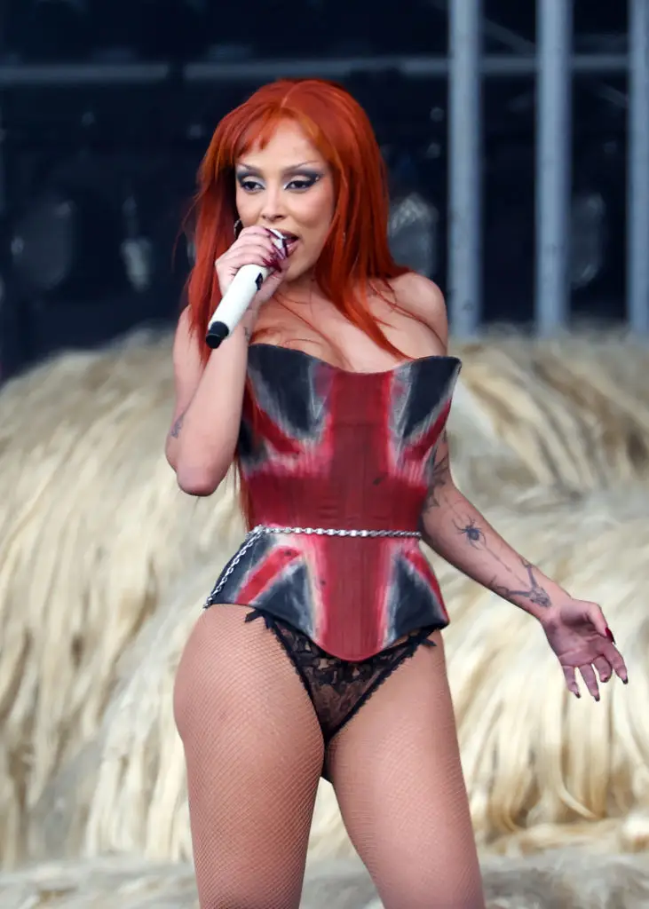 Fans are convinced Doja Cat and Joseph Quinn are dating. (Simone Joyner / Contributor / Getty Images)