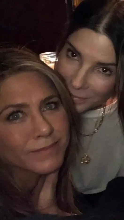 She honoured Randall's wishes to keep things private apart from telling close friend Jennifer Aniston (instagram/jennifer aniston)