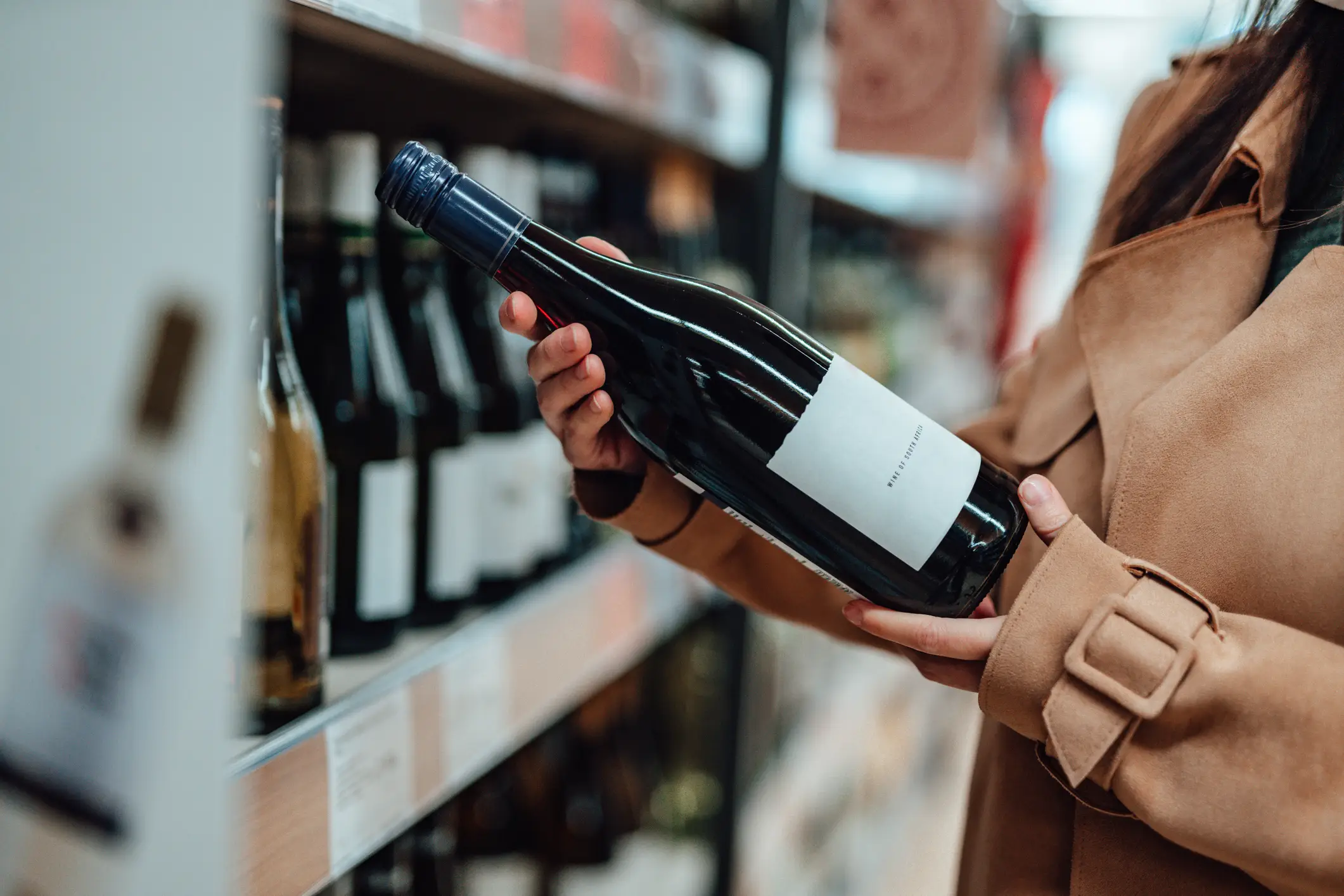 Unhealthy drinking habits reportedly 'accelerate' after retirement (Oscar Wong / Getty Images)