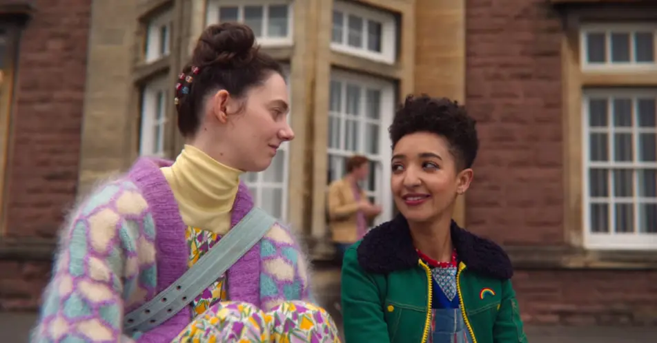 Ola had made up with everyone by the end of season three. Good thing, too!