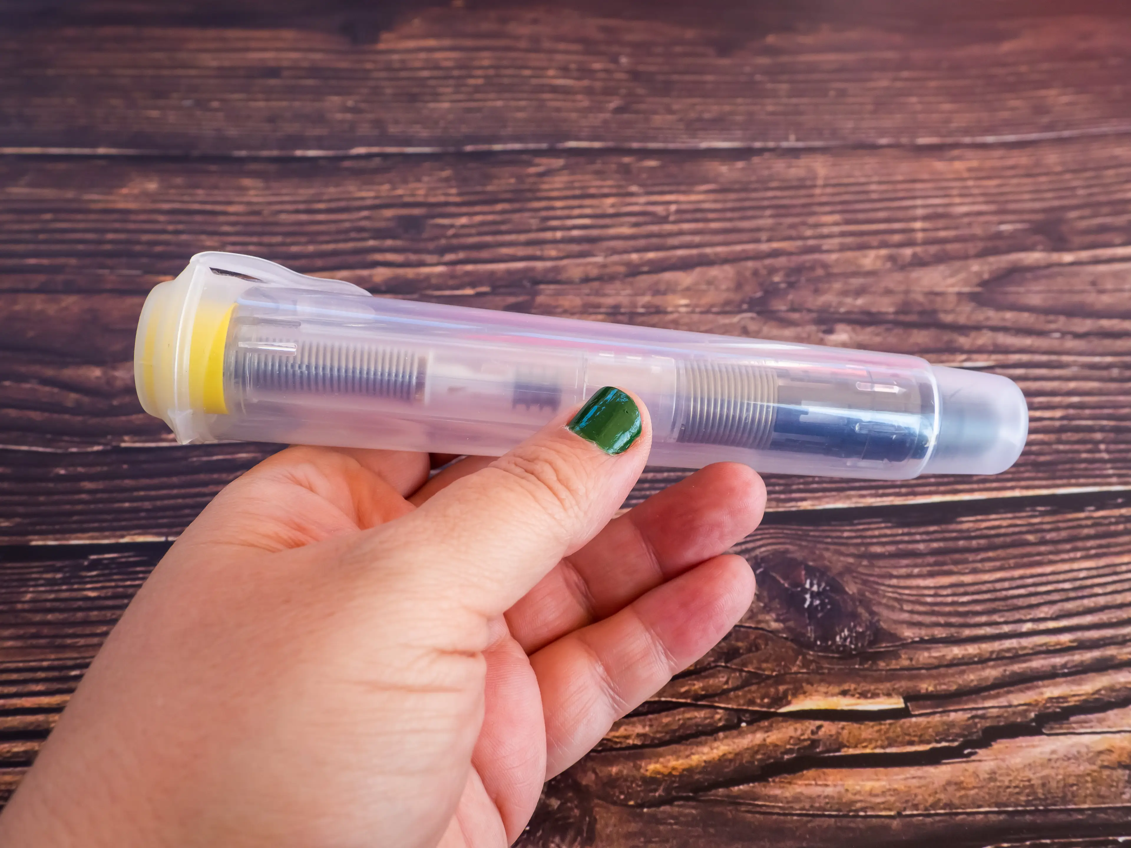 Helen said teachers administered the EpiPen 'too late' (Getty Stock Images)