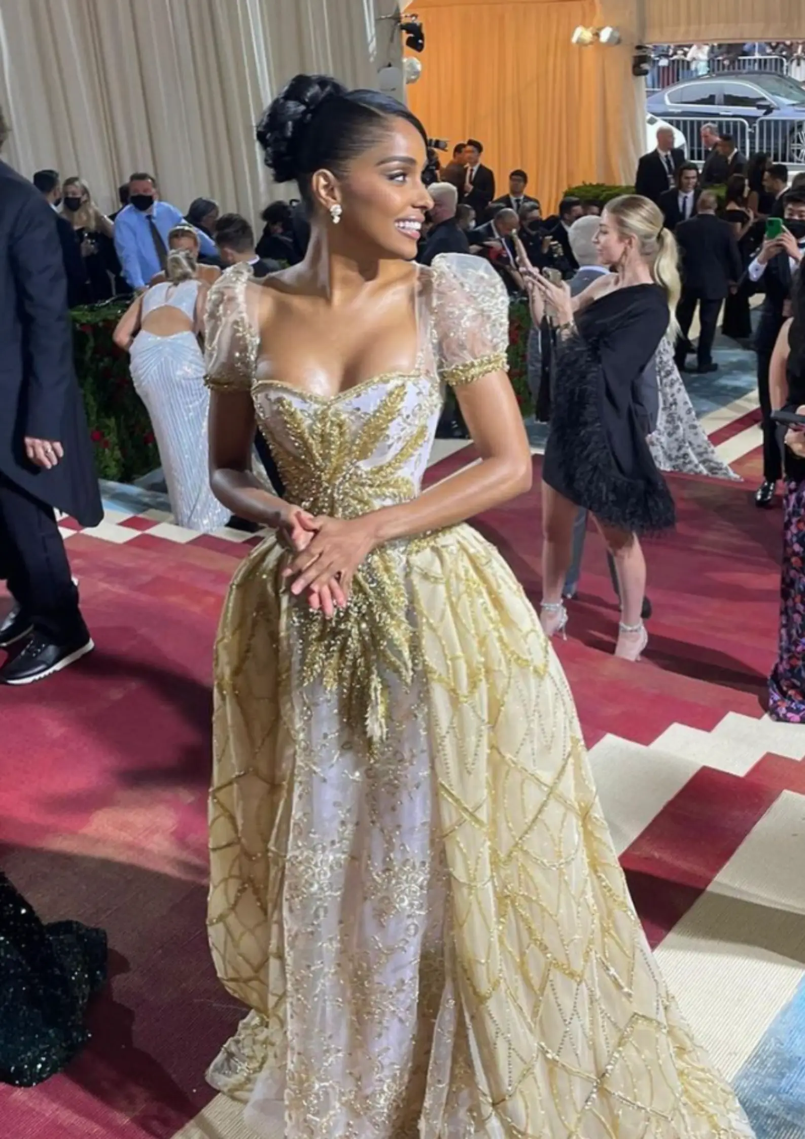 This reporter absolutely stole the show. (