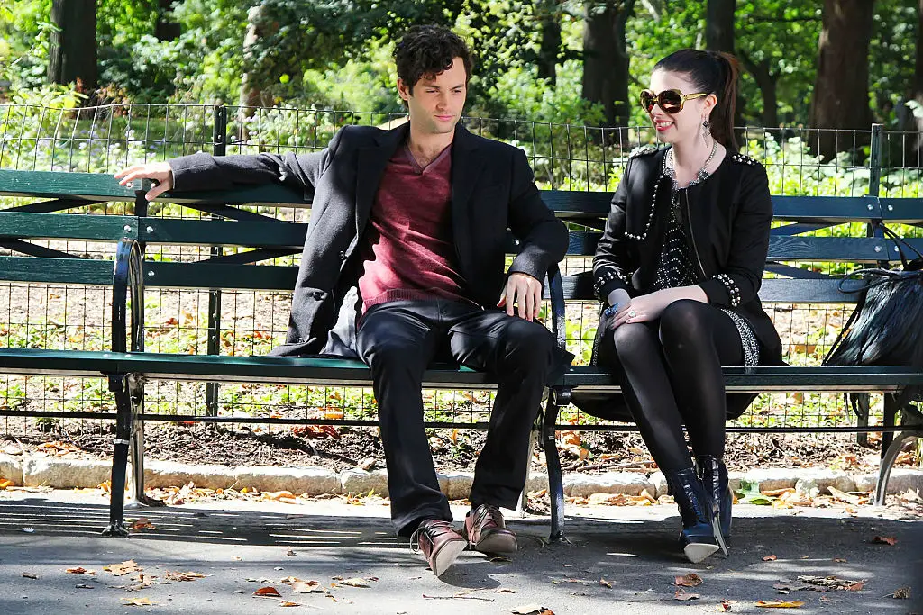 Penn Badgley and Gossip Girl co-star Michelle Trachtenberg (DISCIULLO/Bauer-Griffin / Contributor / Getty Images)