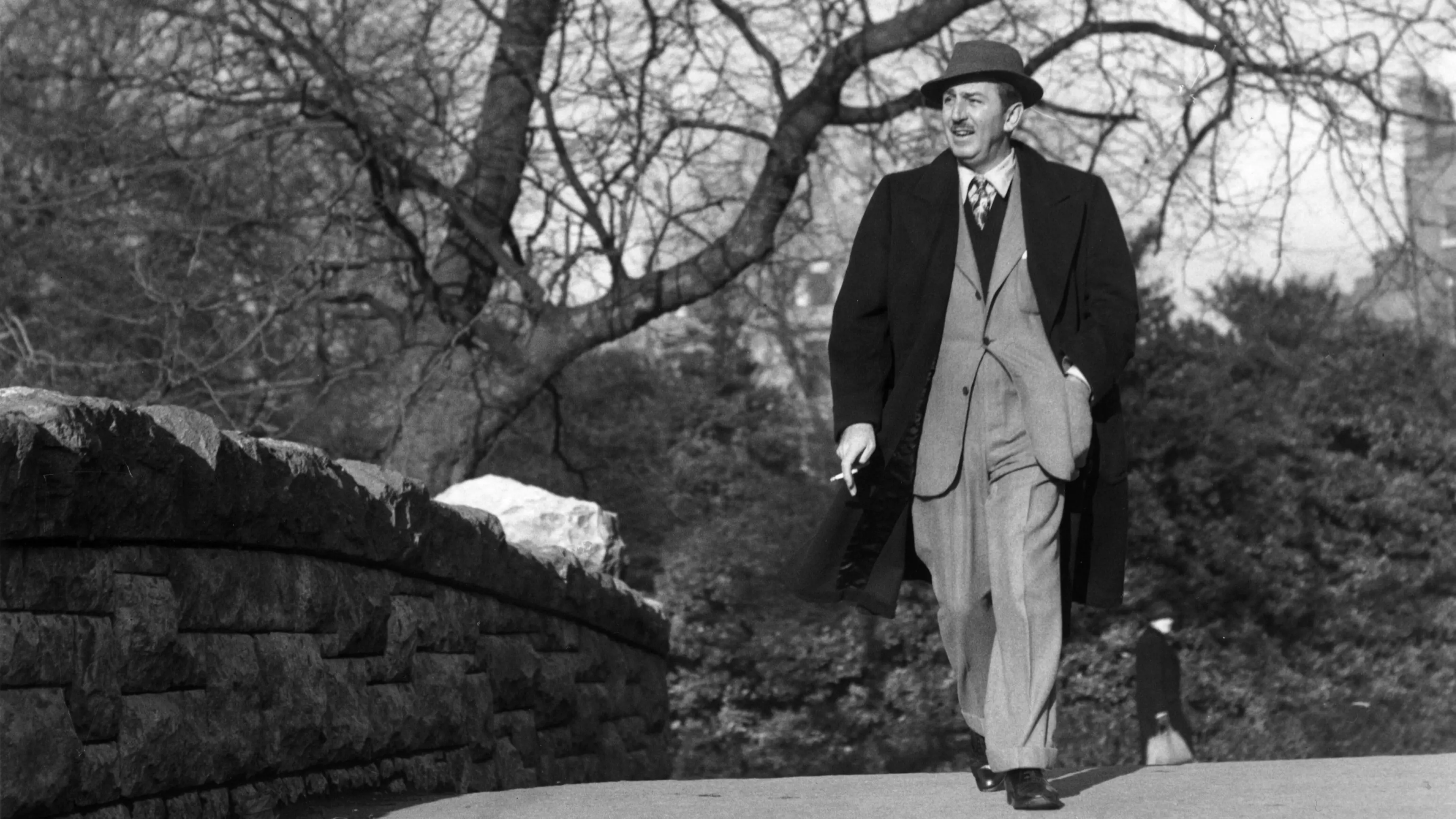 Surprising theory behind why Disney employees always point with two fingers