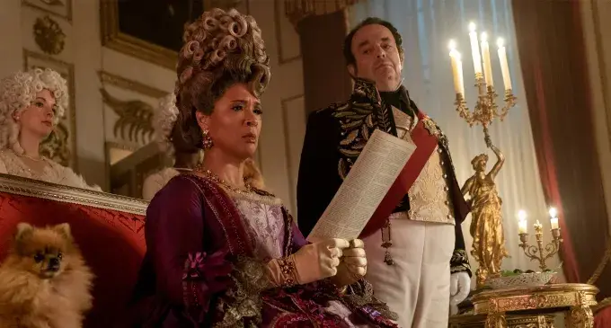 Viewers can't believe where they've seen the Queen's aid Brimsley before. (Netflix)