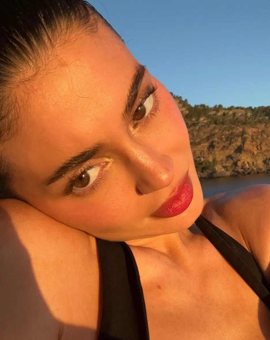 Kylie Jenner opened up about her difficulties with motherhood in a recent interview with Vogue. (Instagram/@kyliejenner)