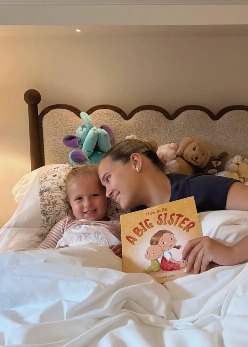 She claimed she endured a similar experience with daughter Bambi (Instagram/@mollymae)