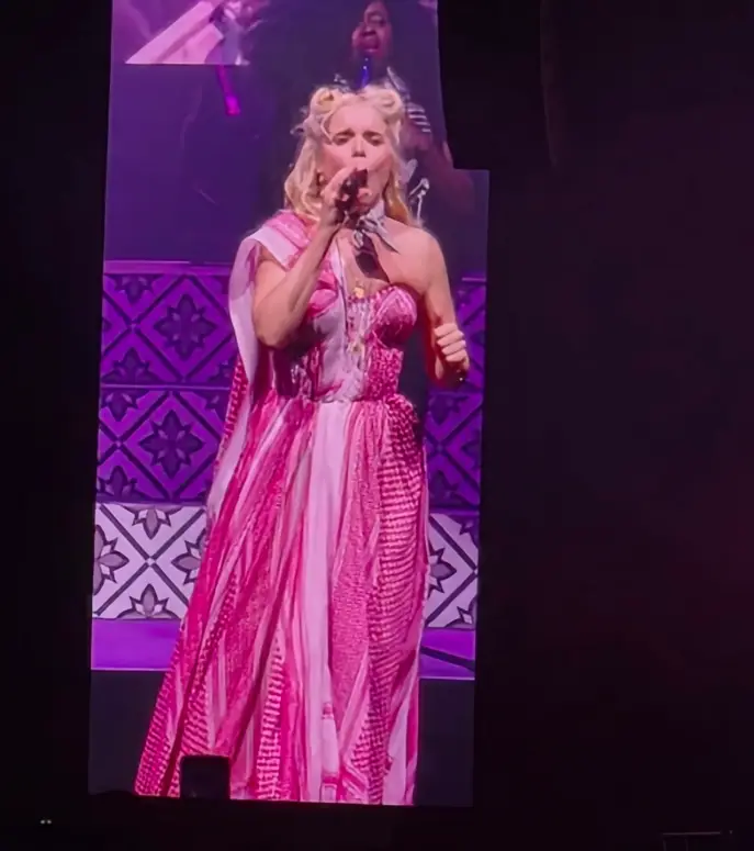 She revealed it's 'scary' to stand up for Palestine (X)