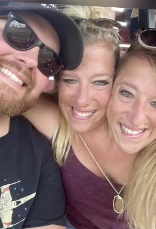 The most recent snap of the three. (Facebook/Joshua Bowling)