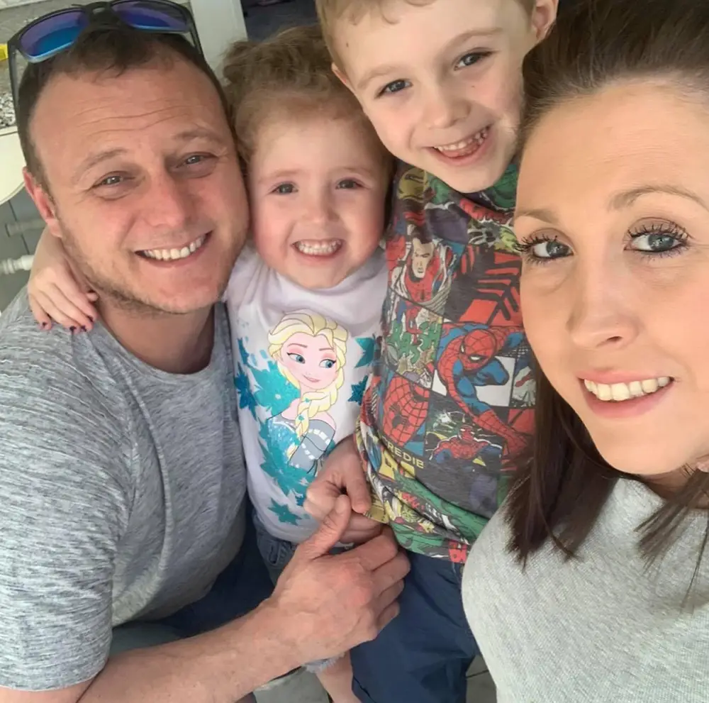 Amie Walton and her partner Chris Mills both tragically lost their lives within four weeks of one another.