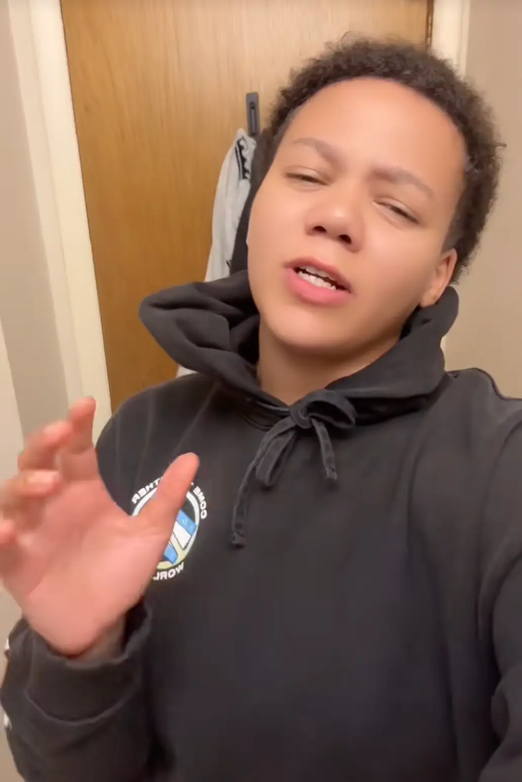 Topping claims Mackenzie fed her a false story (TikTok/@shyanntoppingg)