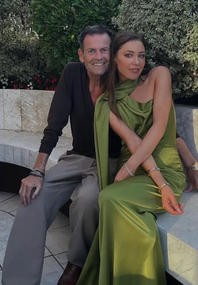 Influencer Lorna Luxe has just shared a heartbreaking tribute following her husband John's passing (Instagram/@lornaluxe)