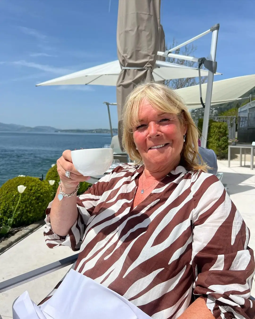 Linda quipped that she's a 'national treasure'. (Instagram/@lindarobson58)