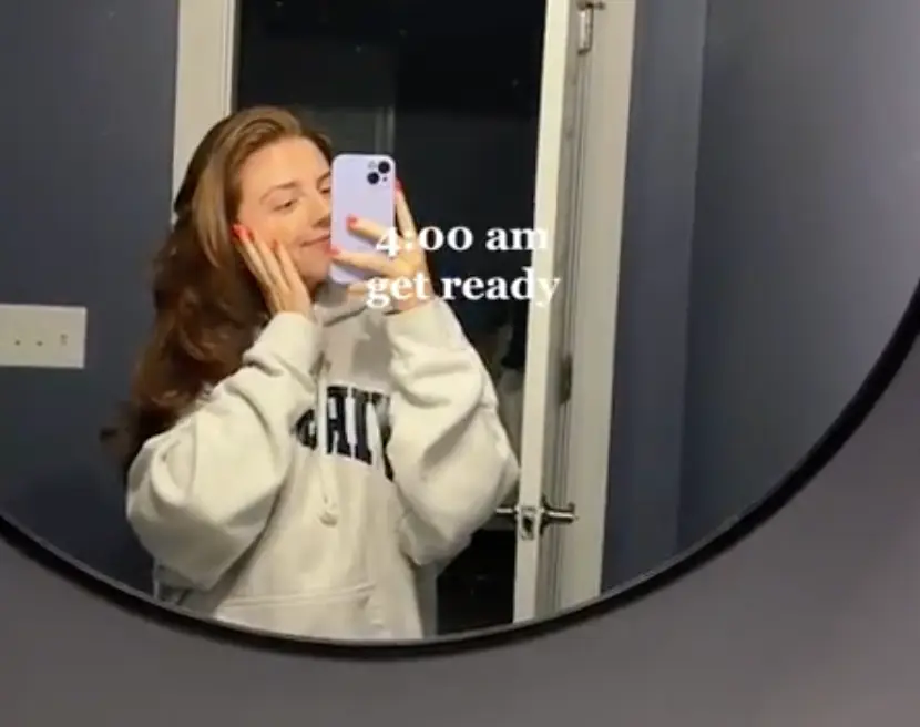 Sophia starts her day at around 3:30am when she goes into the office.