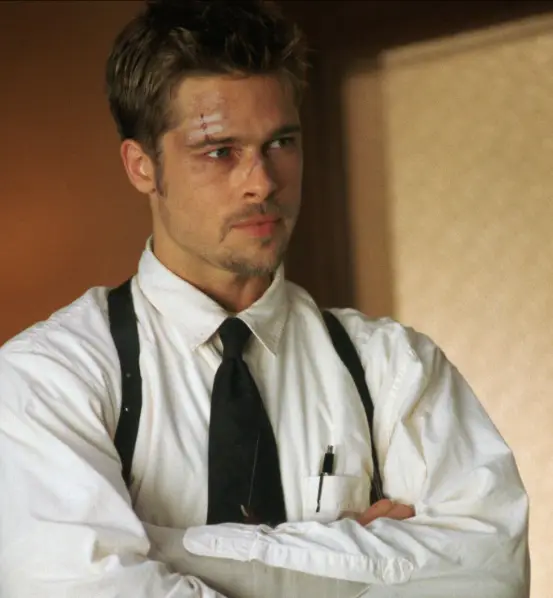 A group of people pretended to be the actor. (Warner Bros.) 