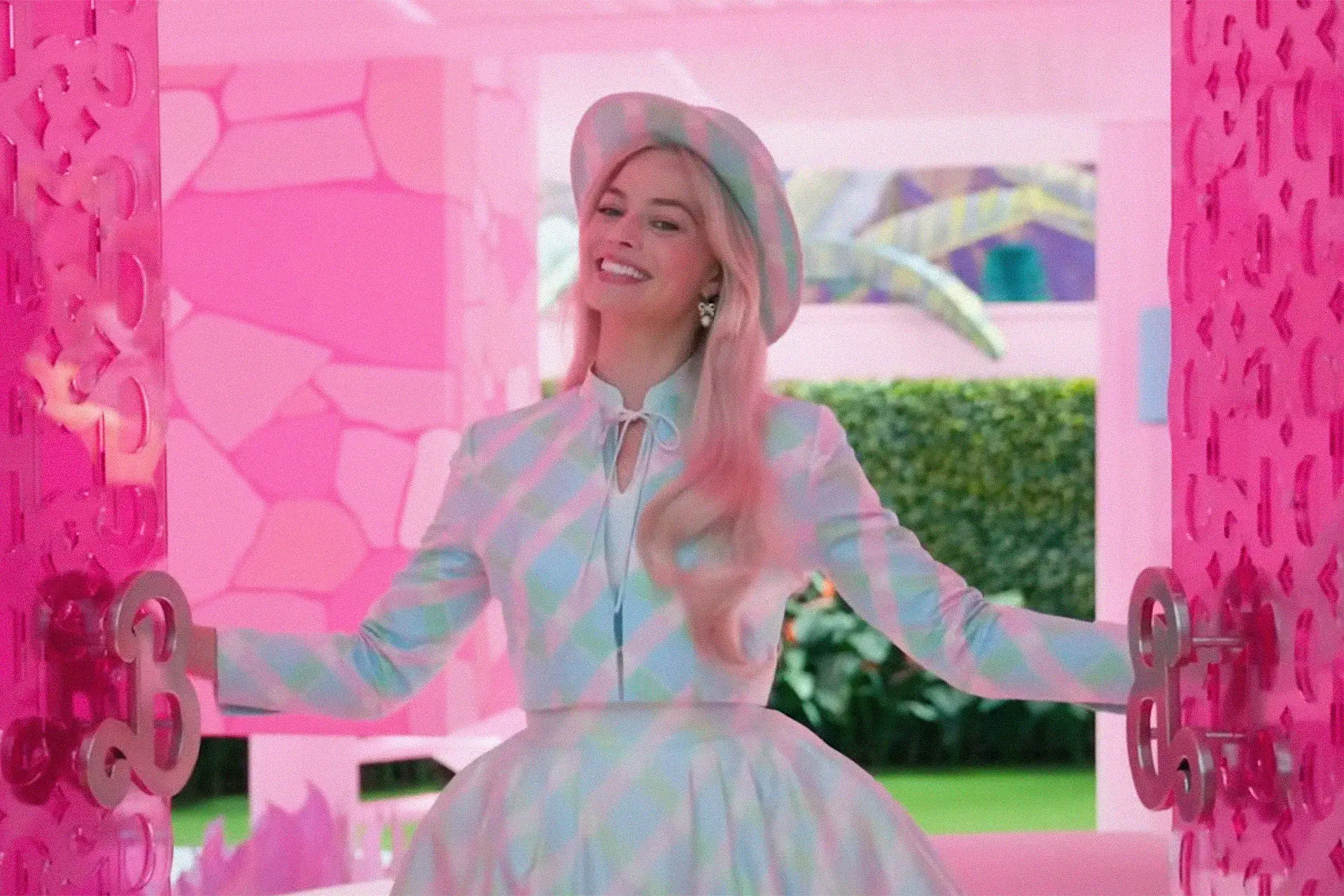 Mattel is opening a brand-new adventure park which will include the iconic Barbie Beach House.