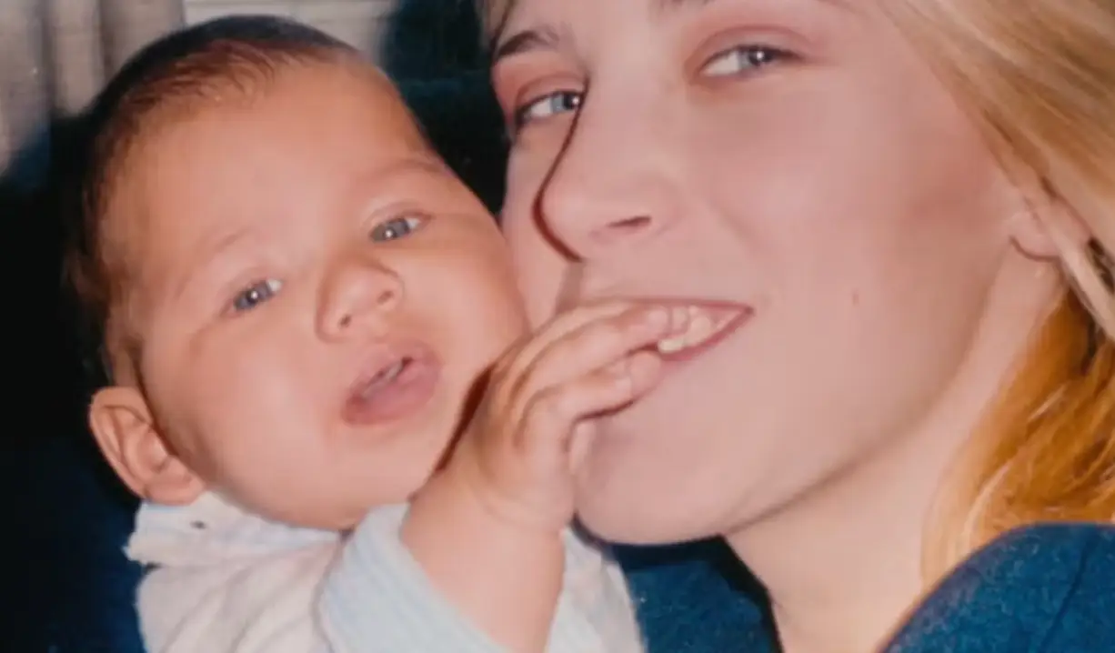A psychologist has criticised the method used to extract Alex's memories (Netflix)