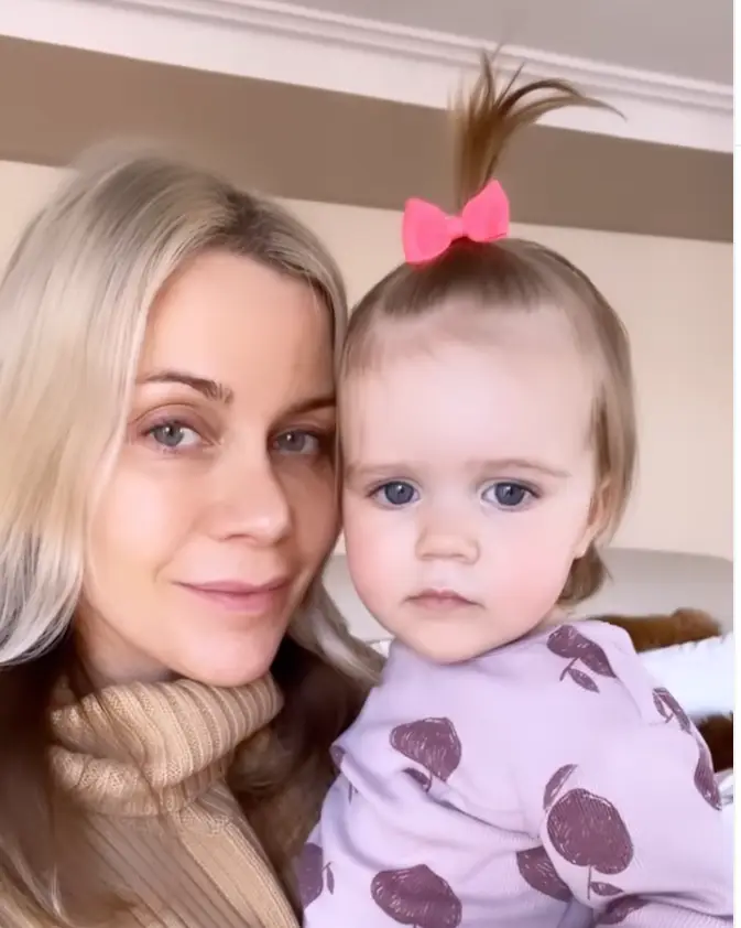 Kate and her daughter Noa. (