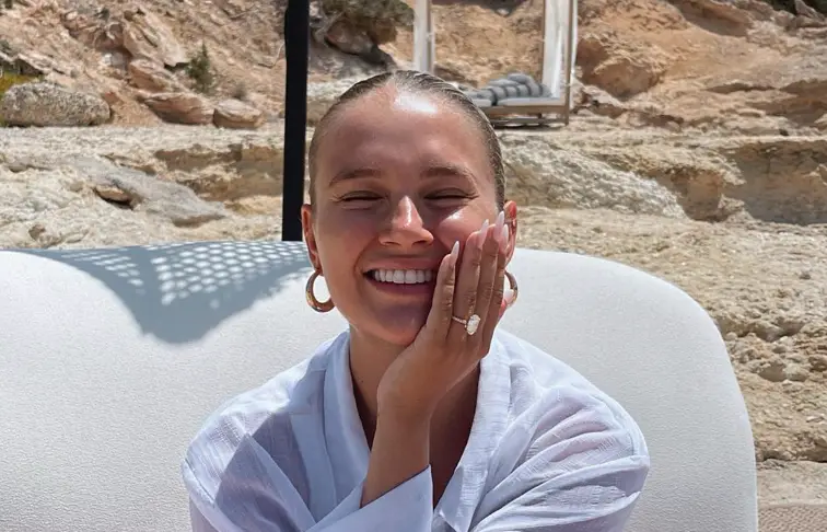 Molly-Mae showed off her ring in a recent post to Instagram.