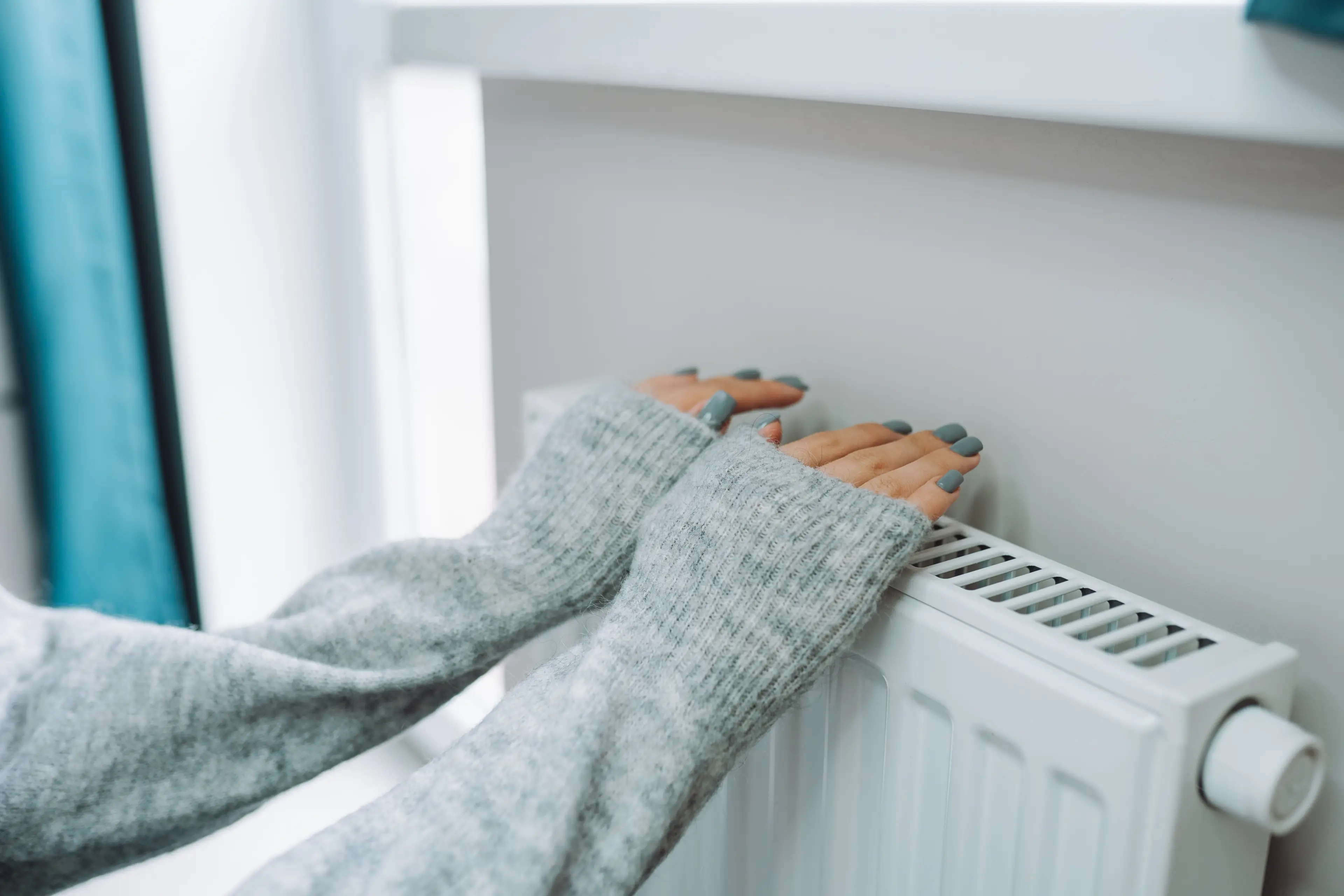 Do you find you feel colder than others? (Olga Rolenko/Getty Images)