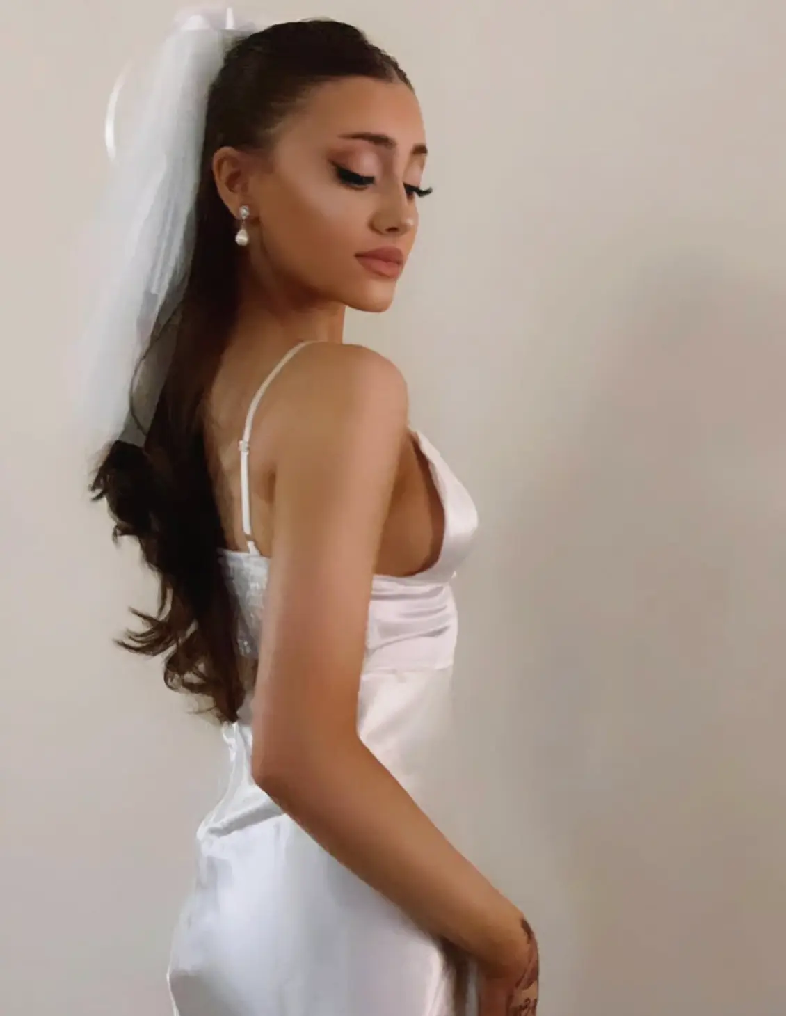 Niemann often recreates some of Ariana's looks (Instagram/@paigeniemann)