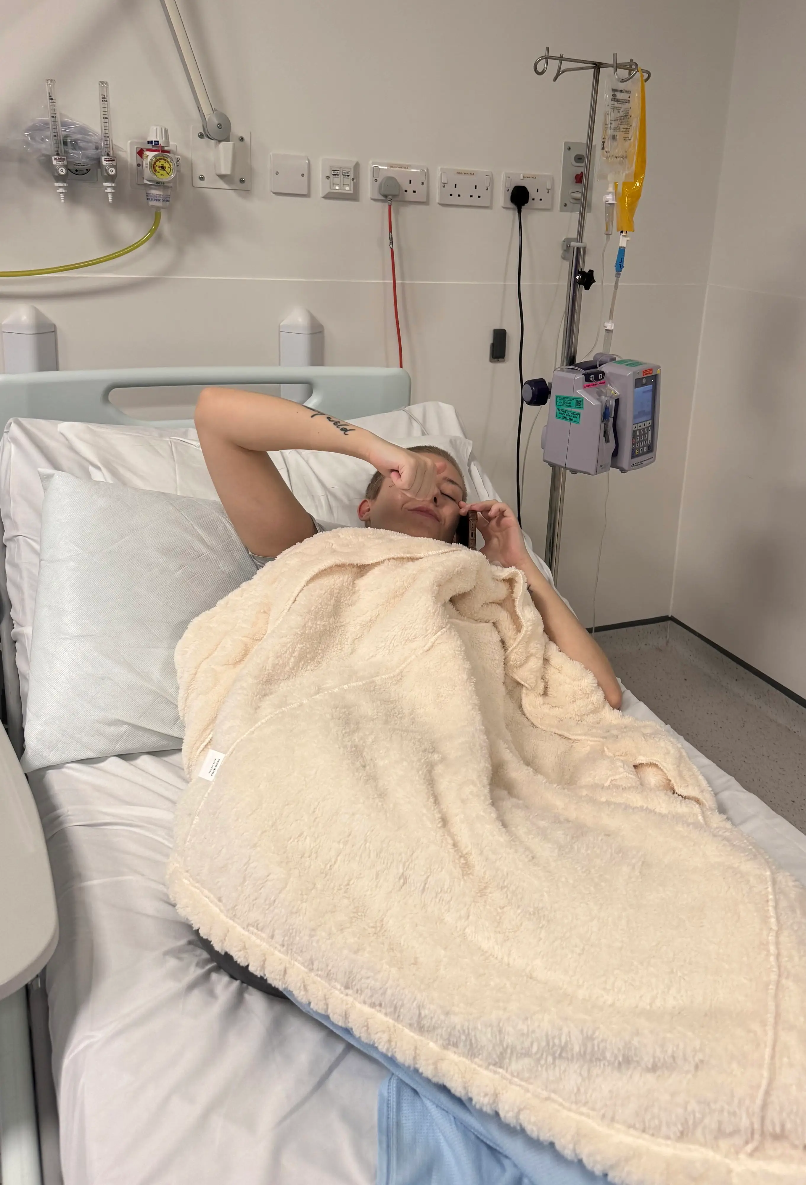 Boda puts her cancer diagnosis down to excessive vaping (SWNS)