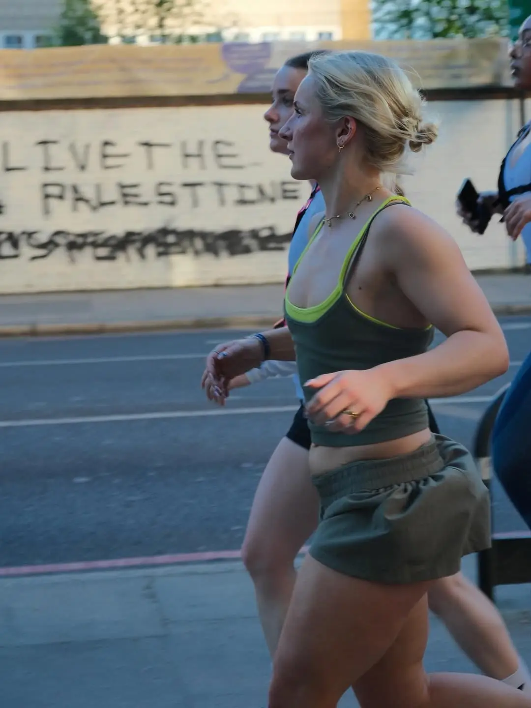 The popularity of women's run clubs highlights how unsafe many women feel on their own (Instagram/@lilylifts)