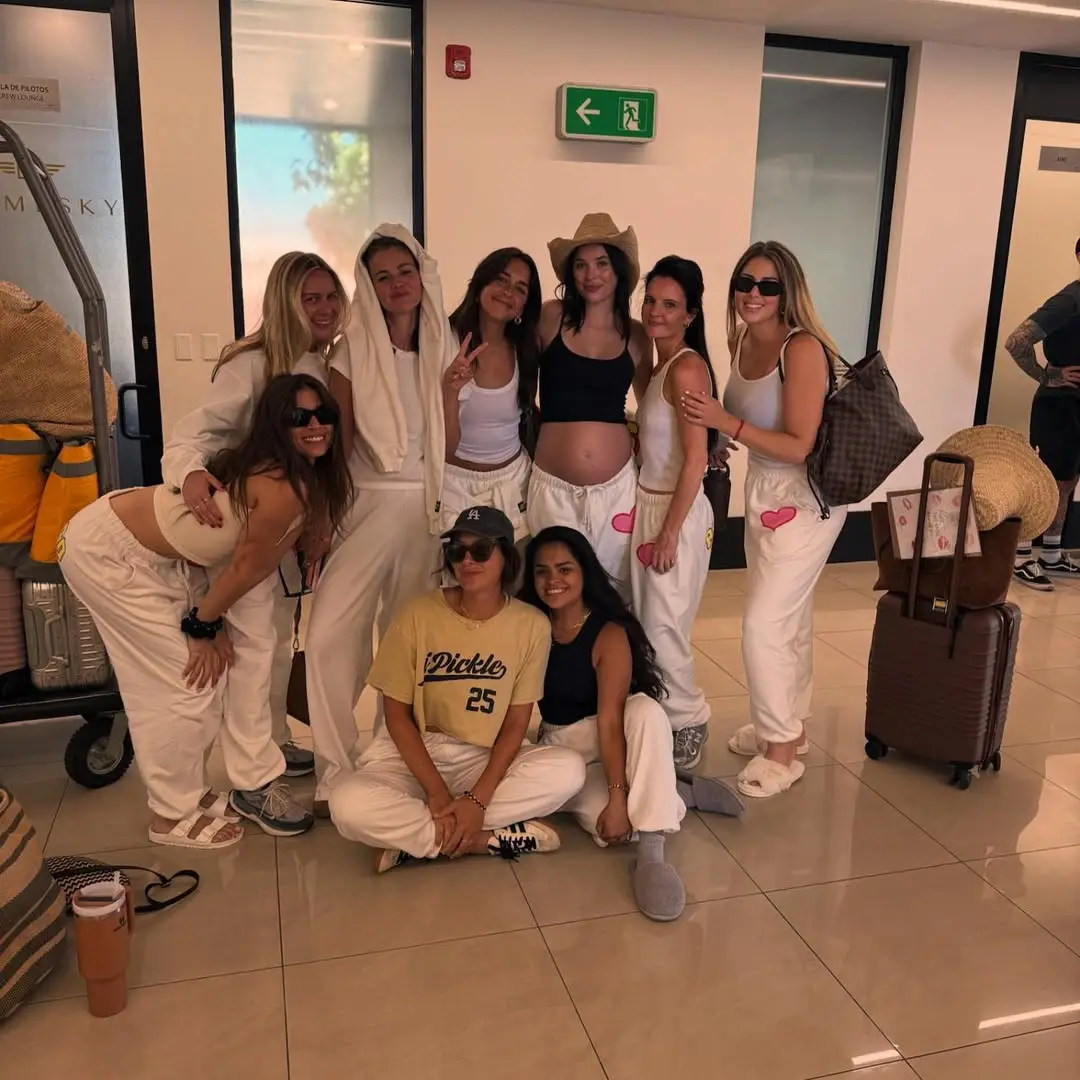 One fan remarked that her bride squad were 'definitely' her true friends (Instagram/@selenagomez)