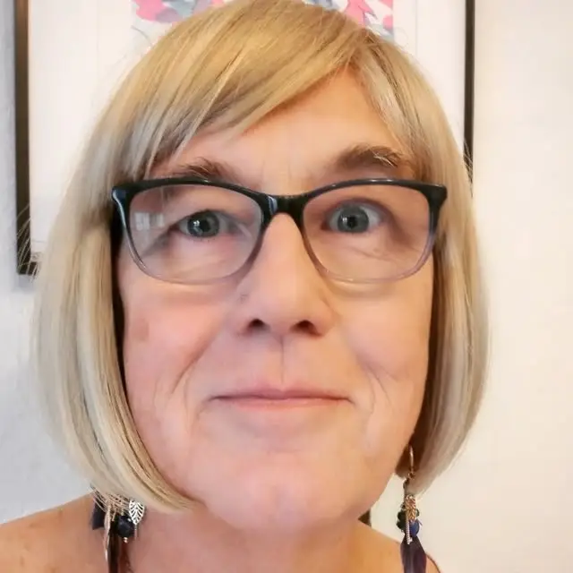 The 67-year-old swimmer protested during the race (Threads/anne.coombes1)