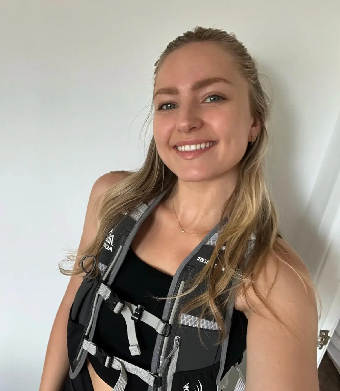 Amy Thompson was diagnosed with MS at 21 (Instagram/@butyoudontlookill)