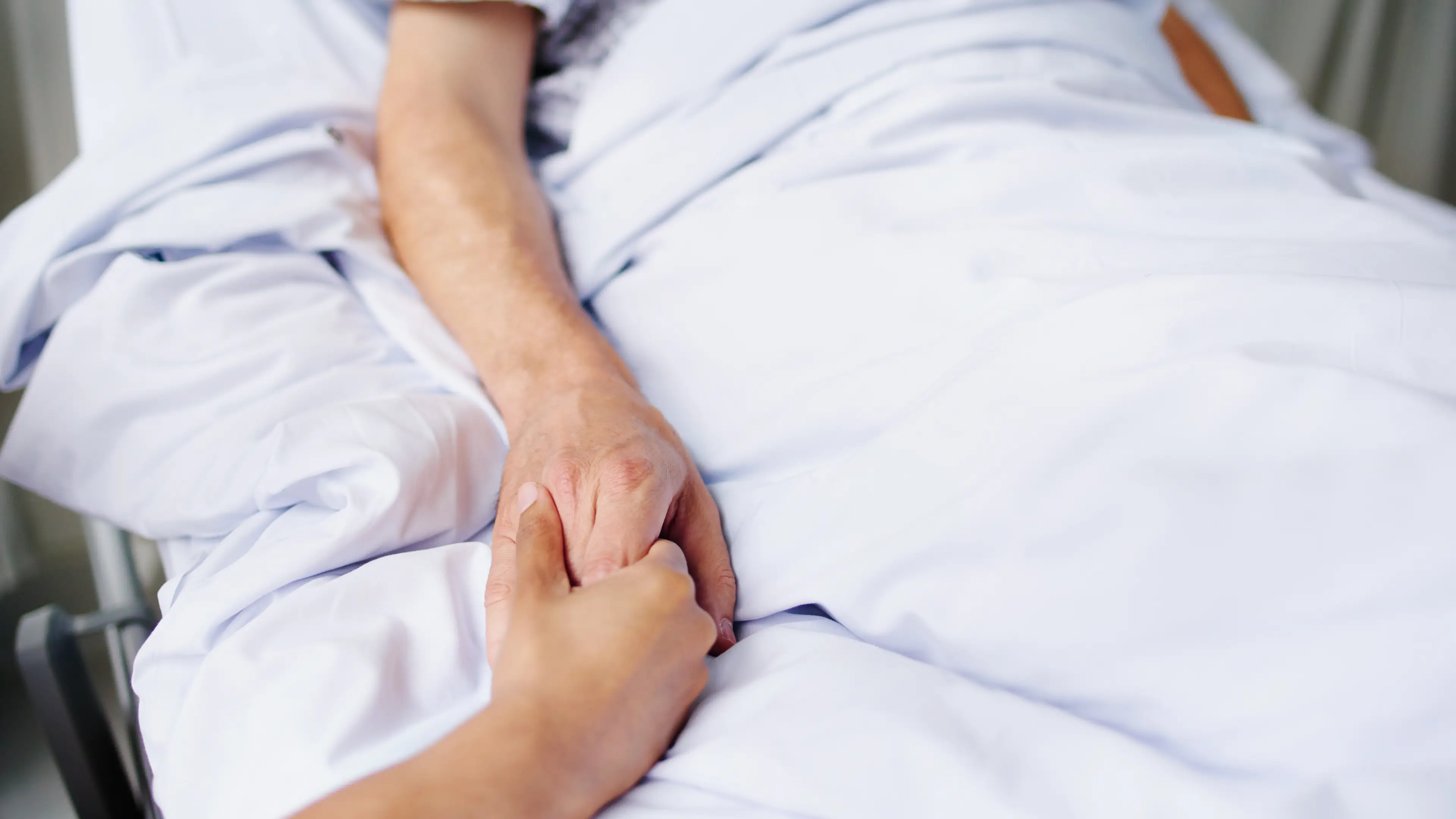 End-of-life nurse shares the one movement that could mean someone is close to death