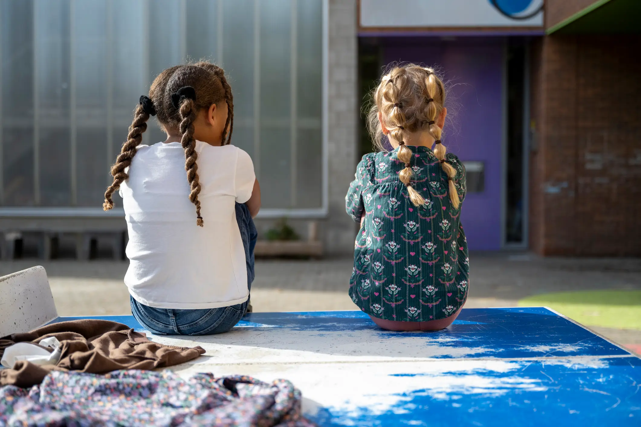 Girls with autism may struggle socially but be great at imaginative play (Pancake Pictures / Getty Images)