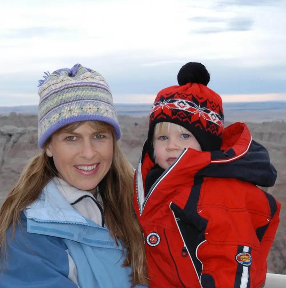 Robert shared another photo alongside his mother (Instagram/@robertirwinphotography)