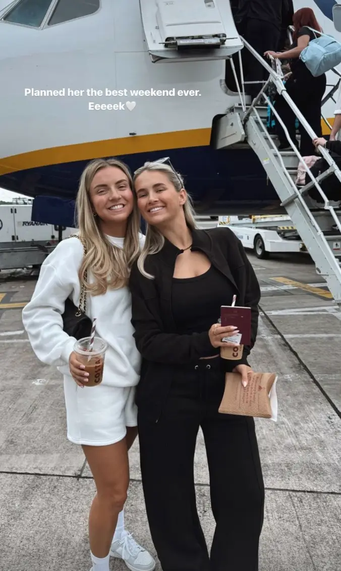 Fans were shocked to see Molly-Mae travelling with the budget airline. (Instagram/@mollymae)