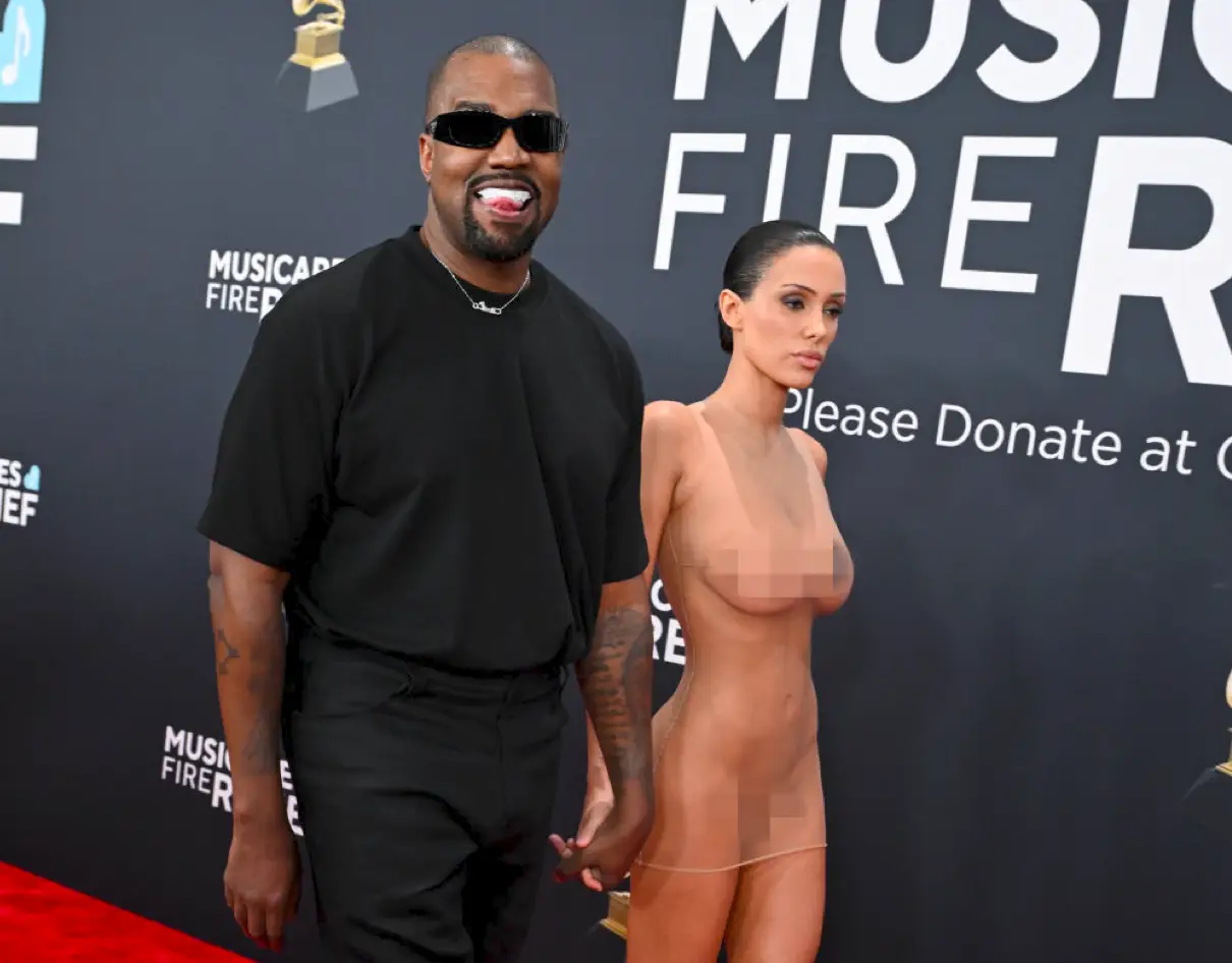 Bianca Censori's sheer outfit reveals her whole naked body (Frazer Harrison/Getty Images)