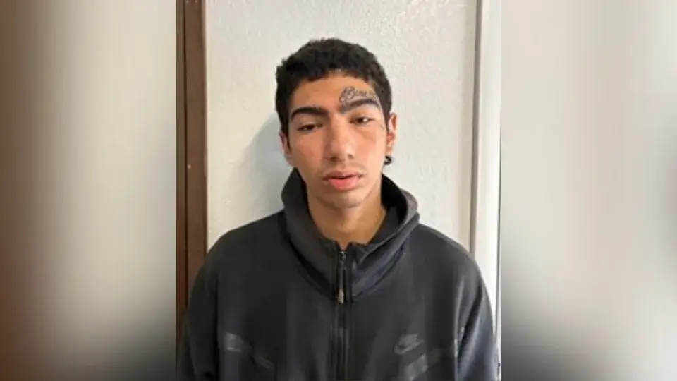 20-year-old John Nino is on the run after escaping two officers (Seattle Department of Corrections)