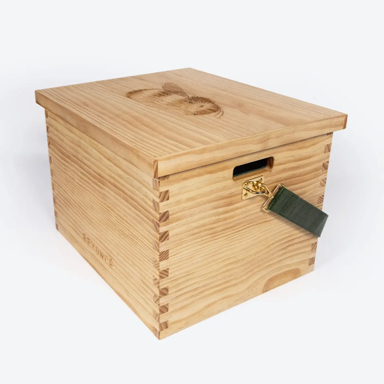 If you want to get your hands on the box, you'll have to fork out £712 ($962.32) (beyonce.com)
