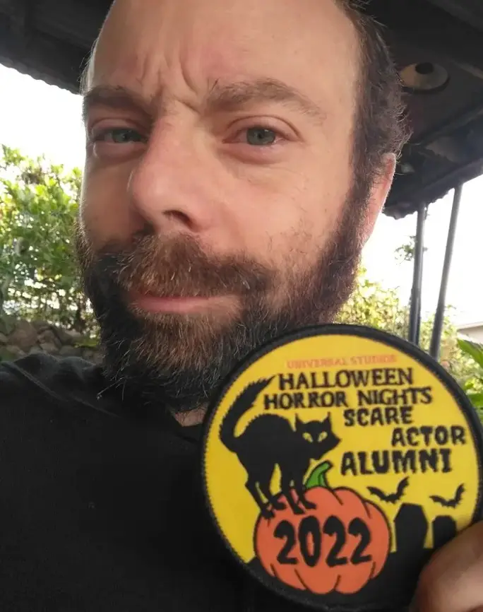 Lawrence had been working at Universal Studios Hollywood (Instagram/@findmychin)