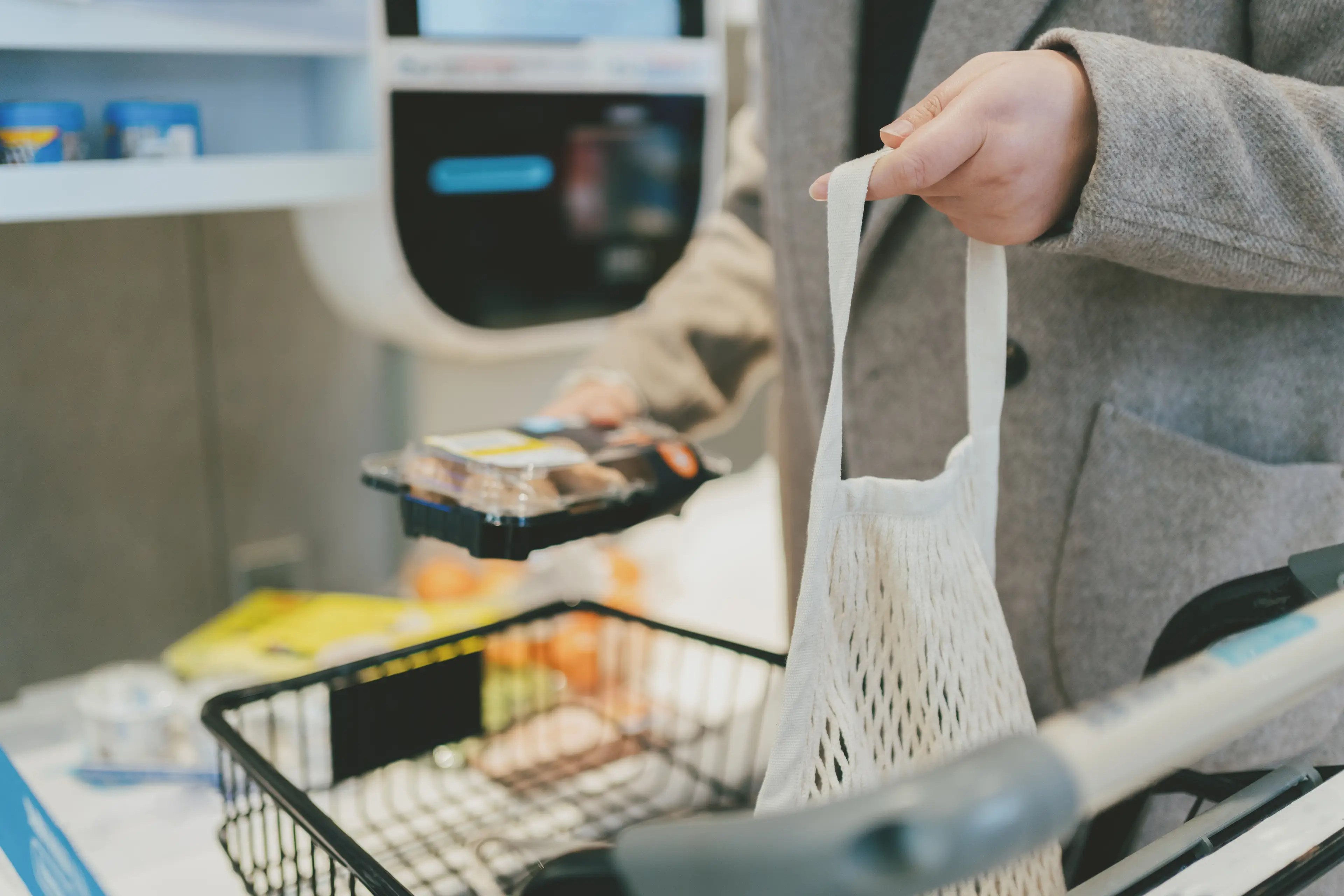 The 'handy' hack is actually considered a crime. (sinology/Getty)