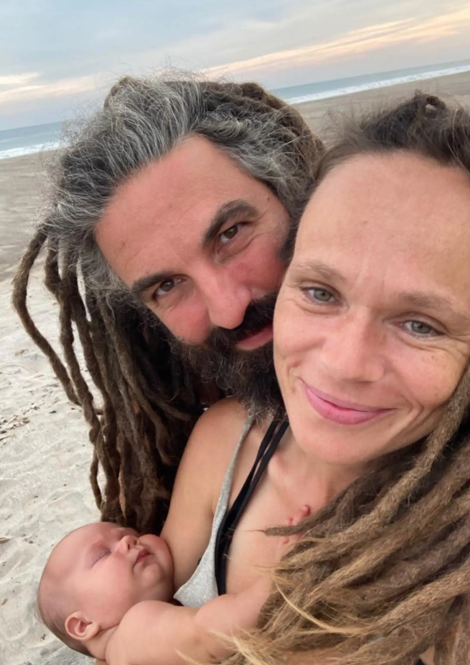 Josy and Benni opted for a free birth in the ocean.