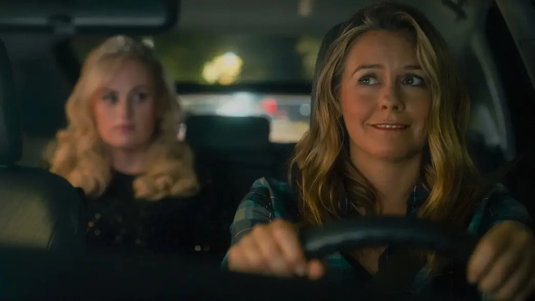 Alicia made an appearance in a cameo role in Senior Year. And this time, she’s got to grips with her driving license.