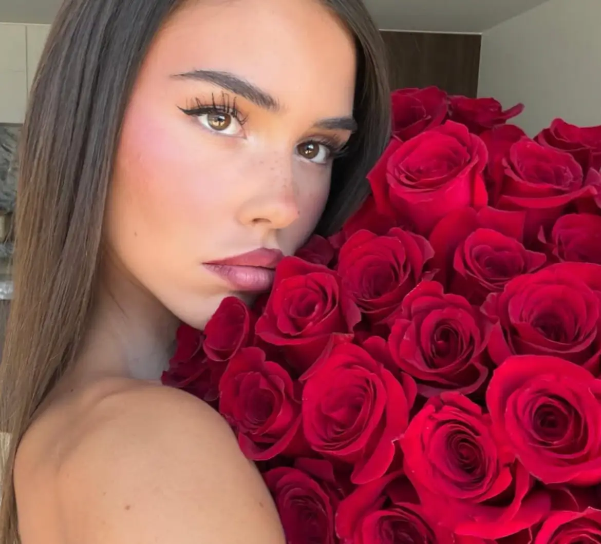 The TikToker initially went viral for sharing a lip-sync clip in her car (Instagram/@leahhalton)