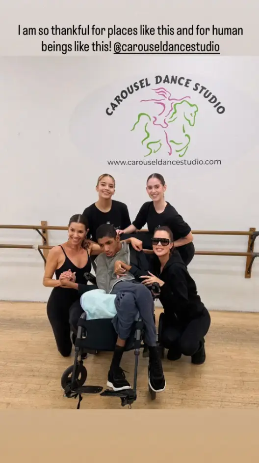 Khloe shared a snap from Amari's dance class (Instagram/@khloekardashian)