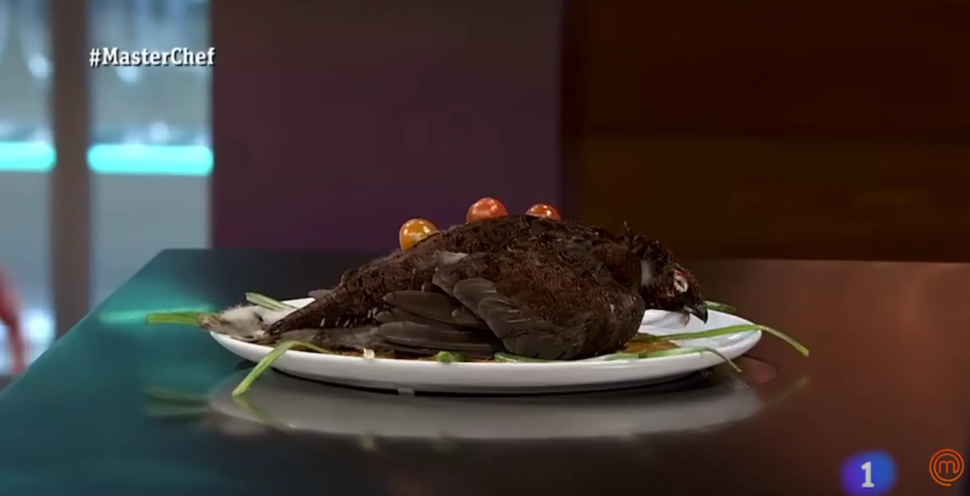 The contestant stood by her controversial meal (YouTube/MasterChef España)