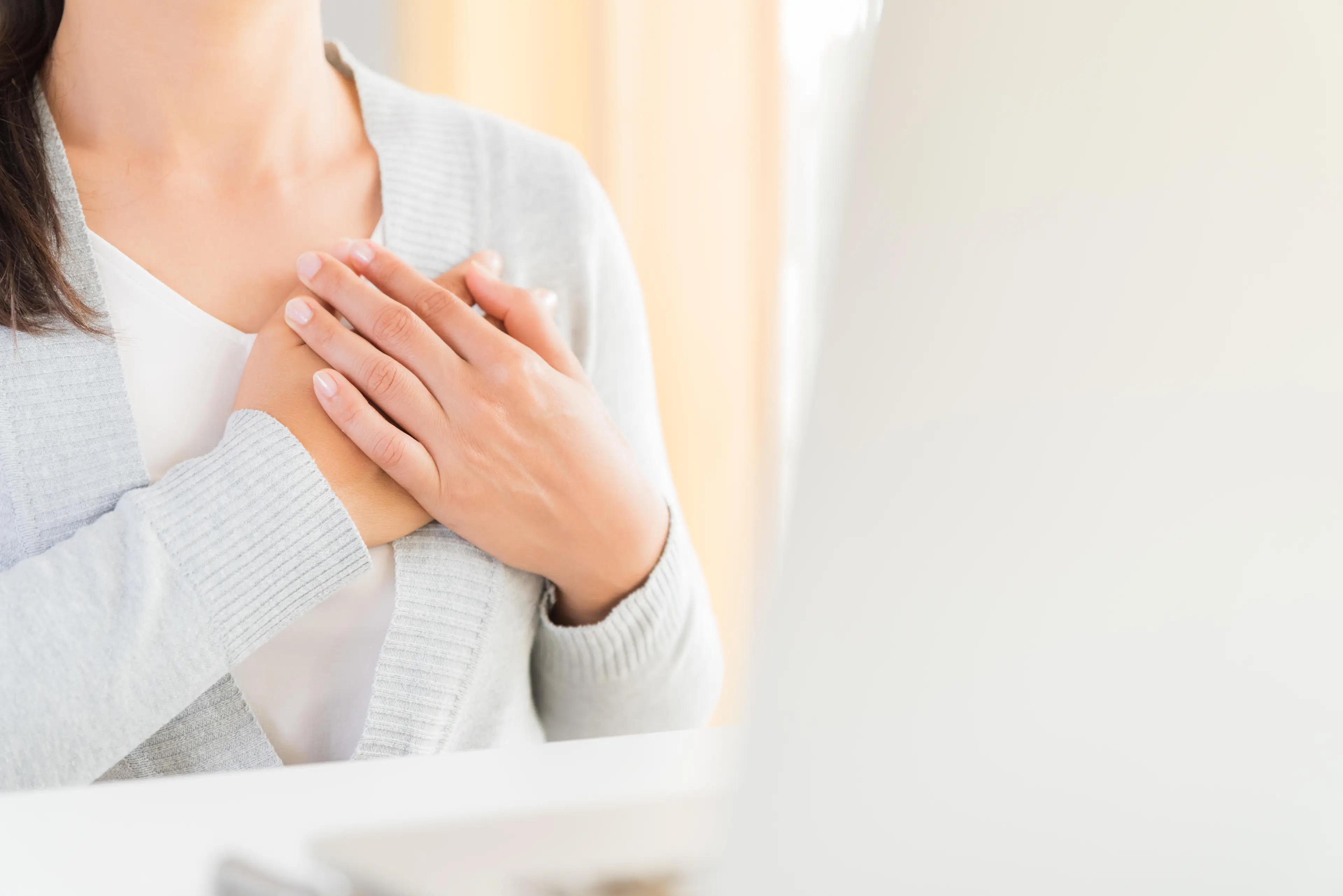 Many women are not aware of the symptoms of a heart attack. Siam Pukkato / Alamy Stock Photo.